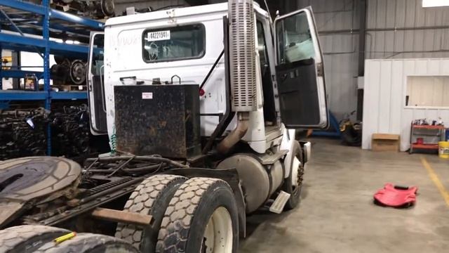 1995 Volvo WCA - Parts Unit 95VV083 смотреть онлайн