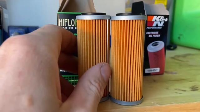 What’s the difference? On oil filters смотреть онлайн
