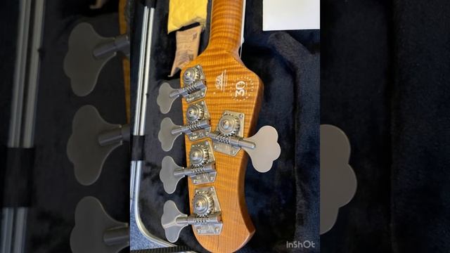Musicman Stingray5 30th Anniversary Sound Sample смотреть онлайн