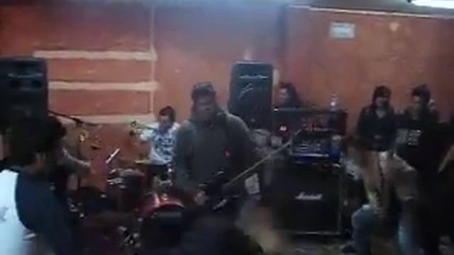 From My Cold Dead Hands - Zombie @México City