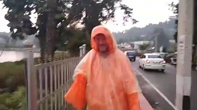 ДОЖДИК ЛЕЙ ЛЕЙ ЛЕЙ НА МЕНЯ И НА ДРУЗЕЙ КОДАЙКАНАЛ ТАМИЛ НАДУ ИНДИЯ смотреть онлайн