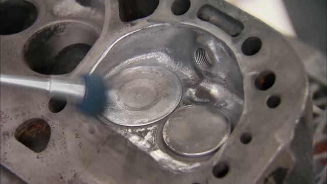 How To Save Money By Port & Polishing Stock Cylinder Heads - Horsepower S15, E2 смотреть онлайн