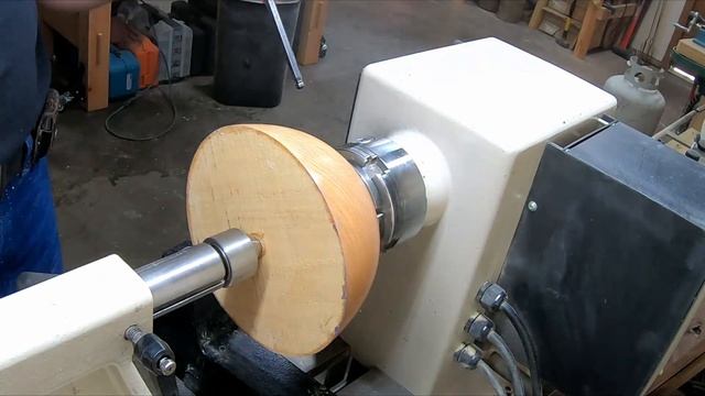 Wood Turning: Ash Bowl (w/ added color) смотреть онлайн