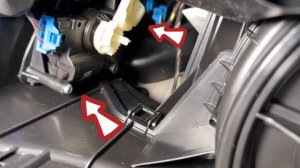 Холодный воздух со стороны пассажира и задних пассажиров. VAG,Volkswagen, Skoda, SEAT.