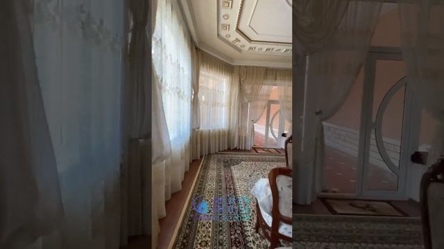 ⛔️СОТИЛДИ!⛔️ Бунака нархга бунака ховли сенсация! Сергили тумани 190.000$ Тел: +998(90)9620099 смотреть онлайн