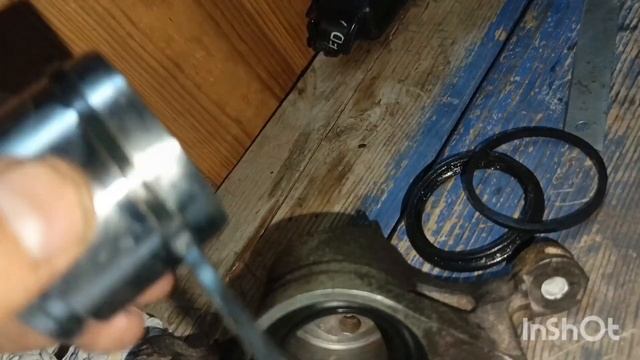 Замена ремкомплекта суппорта и тот лайфхак Honda Partner