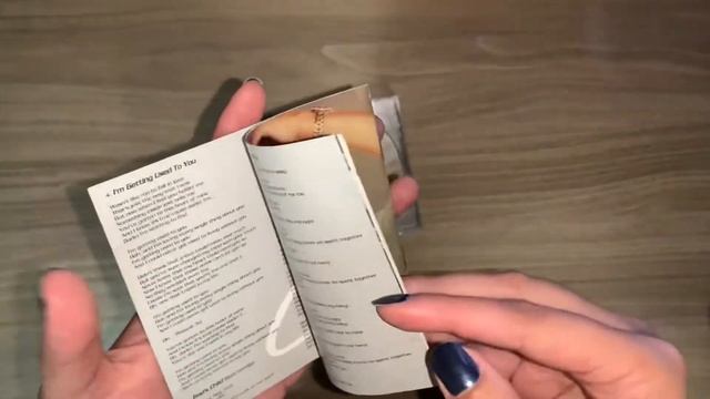 Unboxing • Selena The Greatest Hits смотреть онлайн