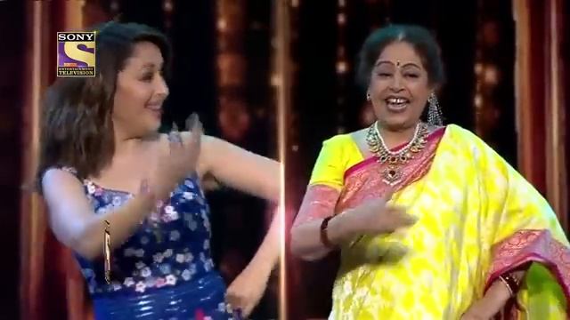 Madhuri-Kirron Kher's Beautiful Dance On 'Morey Piya', Shilpa Badshah Stunned | India's Got Talent смотреть онлайн