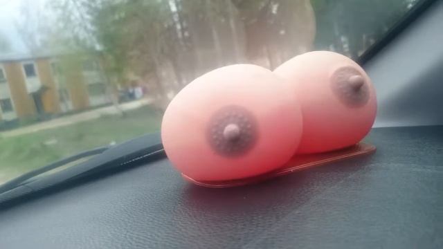 Сиськотряс смотреть онлайн