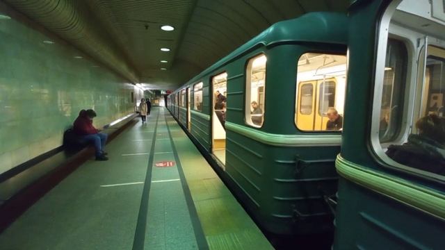 Прибытие и отправление Номерного от Римской. ЛДЛ смотреть онлайн