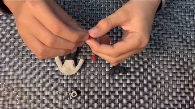 Лепим вместе большого Титана Спикер Мэна.