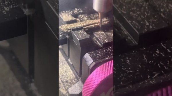 Нарезка жала ключа по замку подписывайтесь в Instagram@kluch_service_kiev