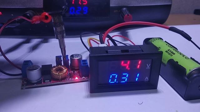 DIY SMART CHARGER 18650 XL4015 смотреть онлайн