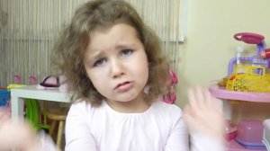 Милана не хочет идти в детский садик. Обхитрила бабушку?