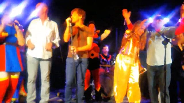 Douglas Meakin Mauro Goldsand Clara Serina Stefania Mantelli Alessio Ventura & BimBumBand - Daitan