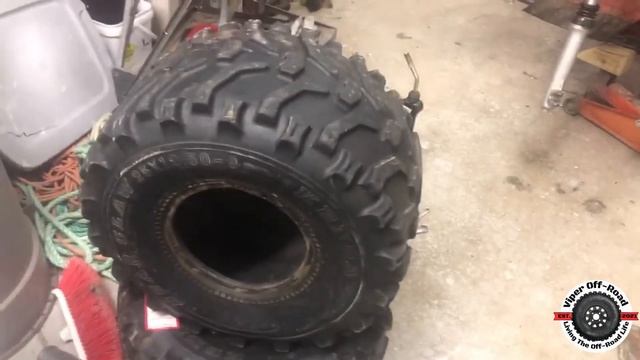 Tire Change on the 1987 ATC 250es Big Red смотреть онлайн