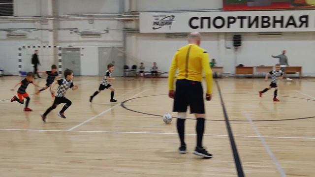 Матч 05.01.23 Восток 1 : 3 Радий (1 тайм) смотреть онлайн
