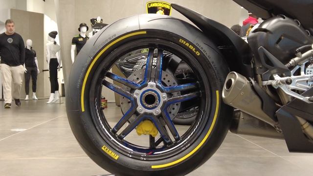 Ducati Superleggera V4J....