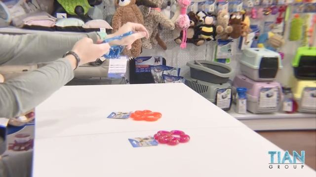 Игрушка "TRIXIE" Банджи-лапа для собак смотреть онлайн