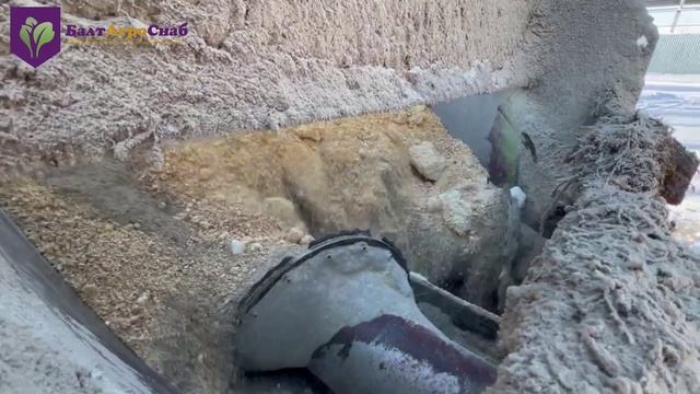 Как дёшево и быстро заготовить корм с плющилкой Romill. смотреть онлайн