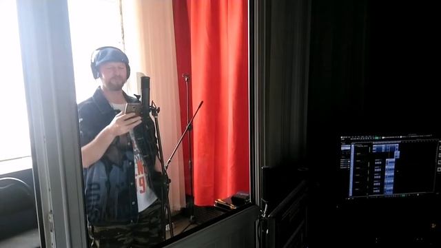 MC513 - Свои дела (запись трека ) смотреть онлайн