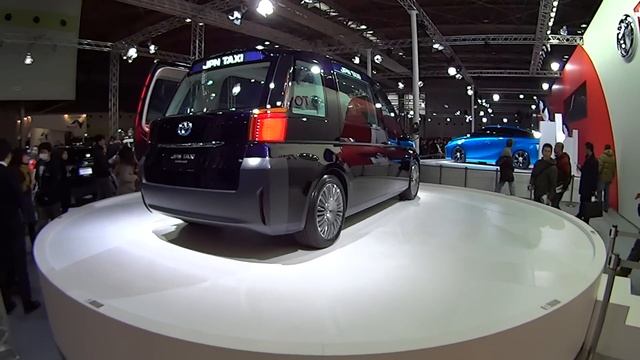 (HD)TOYOTA JPN TAXI Concept смотреть онлайн