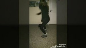 Выпала грудь? Смешно до слёз... Позор!!!!