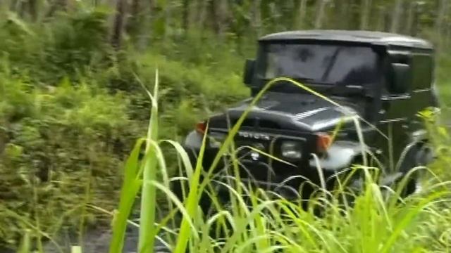 OffRoad Antara Daihatsu Taft dan Toyota Hardtop смотреть онлайн