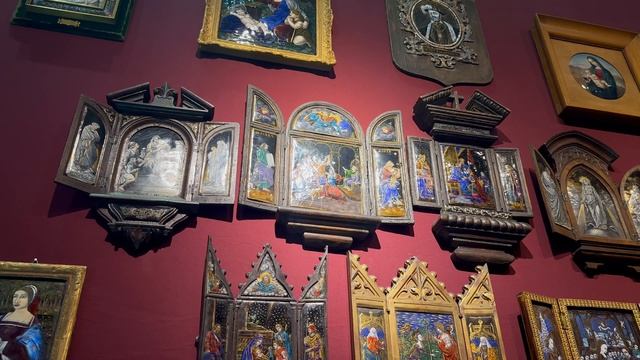 Блошинка элитного антиквариата возле Кремля. В гостином дворе на Ильинке. #ретро. #винтаж. смотреть онлайн