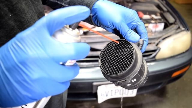How to Clean and Diagnose a Dirty Mass Air Flow (MAF) Sensor - Plus How a Hot Wire Sensor Works смотреть онлайн