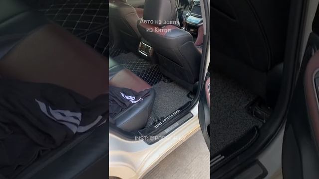 TOYOTA CROWN 2018 левый руль для Китайского рынка смотреть онлайн