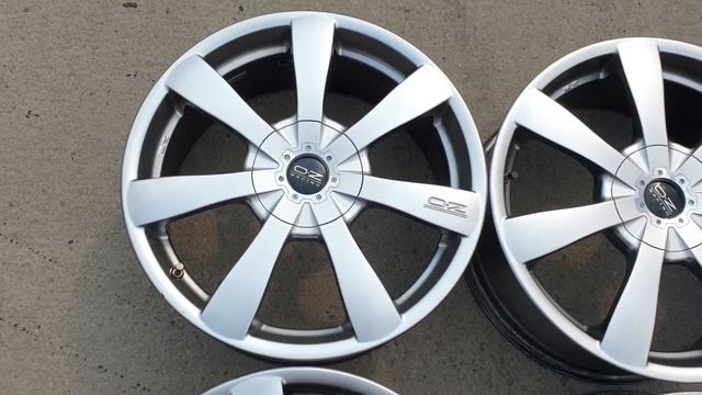OZ Racing Titan 18x8 +35