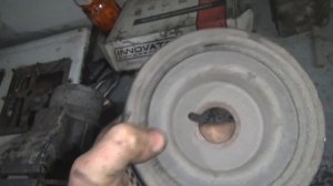 Приора сильно затупила и вскоре заглохла и не заводится. Провернуло шкив коленвала