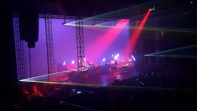 Jean Michel Jarre - 2010 Tour ( Liberec) - Chronologie 2 (part 1).avi смотреть онлайн