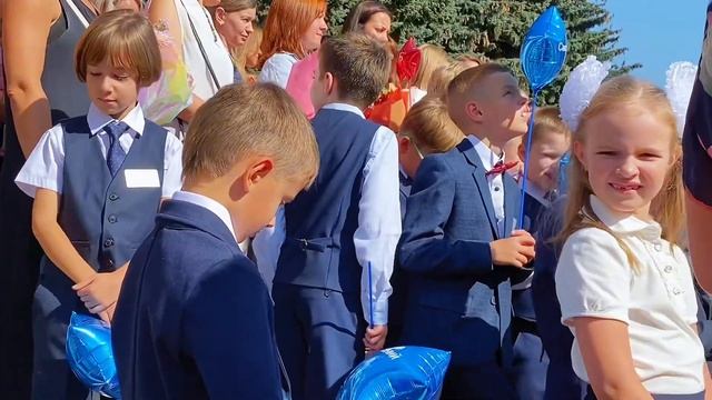 Первоклассник. Клип о 1 сентября смотреть онлайн