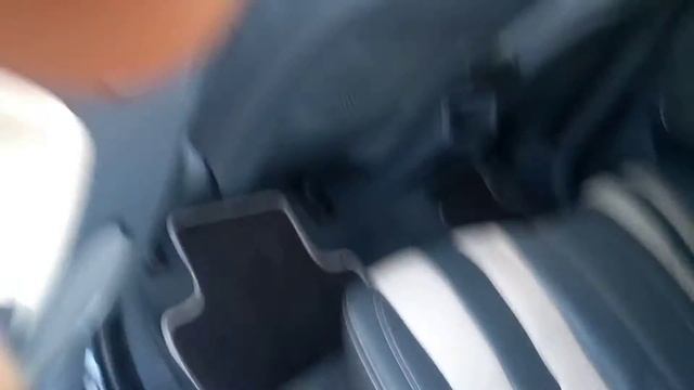 ULTIMA VOLTA COM UMA LAND ROVER EVOQUE смотреть онлайн