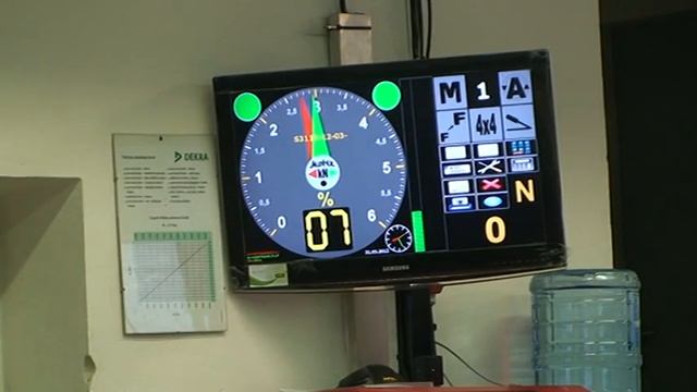 Servisní den 31.3.2012 смотреть онлайн