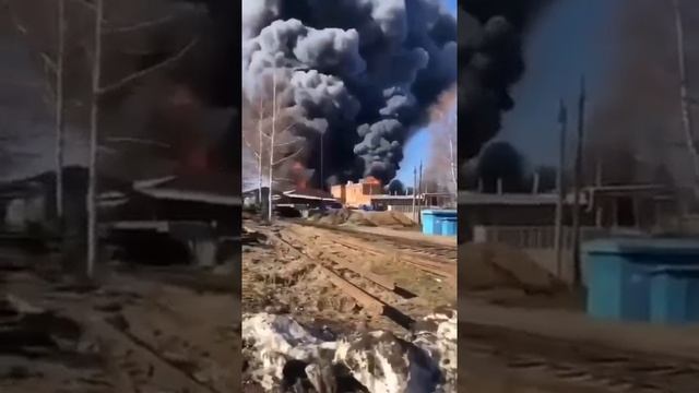The Dmitrievsky Chemical Plant of Russia in flames. смотреть онлайн