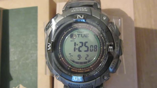 Casio PRW-1500T-7VER Pathfinder Titanium