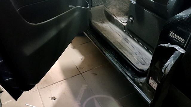 Новый лючок бака Мерседес Вито 639/Mercedes Vito Viano w639 смотреть онлайн