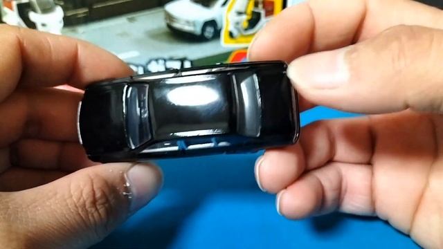 TOMICA TOYOTA CENTURY 2018 смотреть онлайн