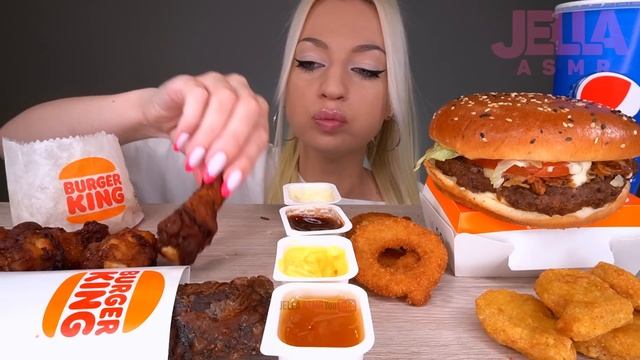 ASMR EATING BURGER KING, FRIED CHICKEN, ONION RINGS, FRIES, PIE 버거킹 햄버거 (CHICKEN NUGGETS) MUKBANG 먹