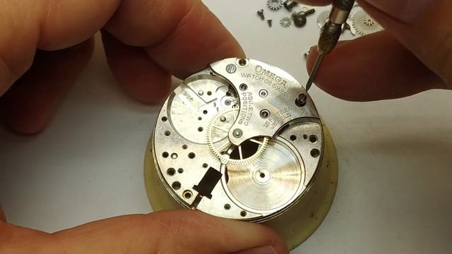 Часы Омега 1923 года сервисное обслуживание Watchmaking Wristwatch Old restoration смотреть онлайн