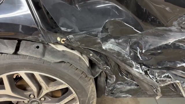 Давайте поговорим о безопасности Land Rover Range Rover Evoque P250SE. Выкупили один на страховом. смотреть онлайн