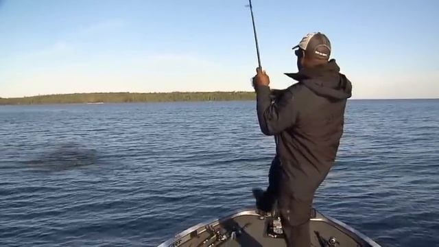 Bassmaster Elite Series: Toyota Angler of the Year Championship 2015 part 2 смотреть онлайн