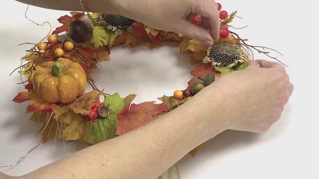 Осенние поделки своими руками. Венок / DIY autumn wreath. смотреть онлайн