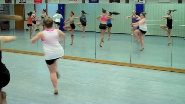 Karmin "Acapella" Dance Combo смотреть онлайн