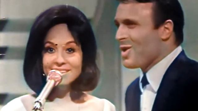 Nino Tempo & April Stevens - Something's Got A Hold On Me (1966)