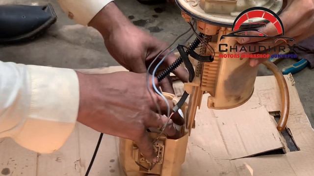 Toyota Corolla Axio fuel filter change смотреть онлайн