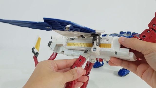 Transformers Titan Class Metroplex Maximus Sky Lynx Vehicles Robot Toys смотреть онлайн